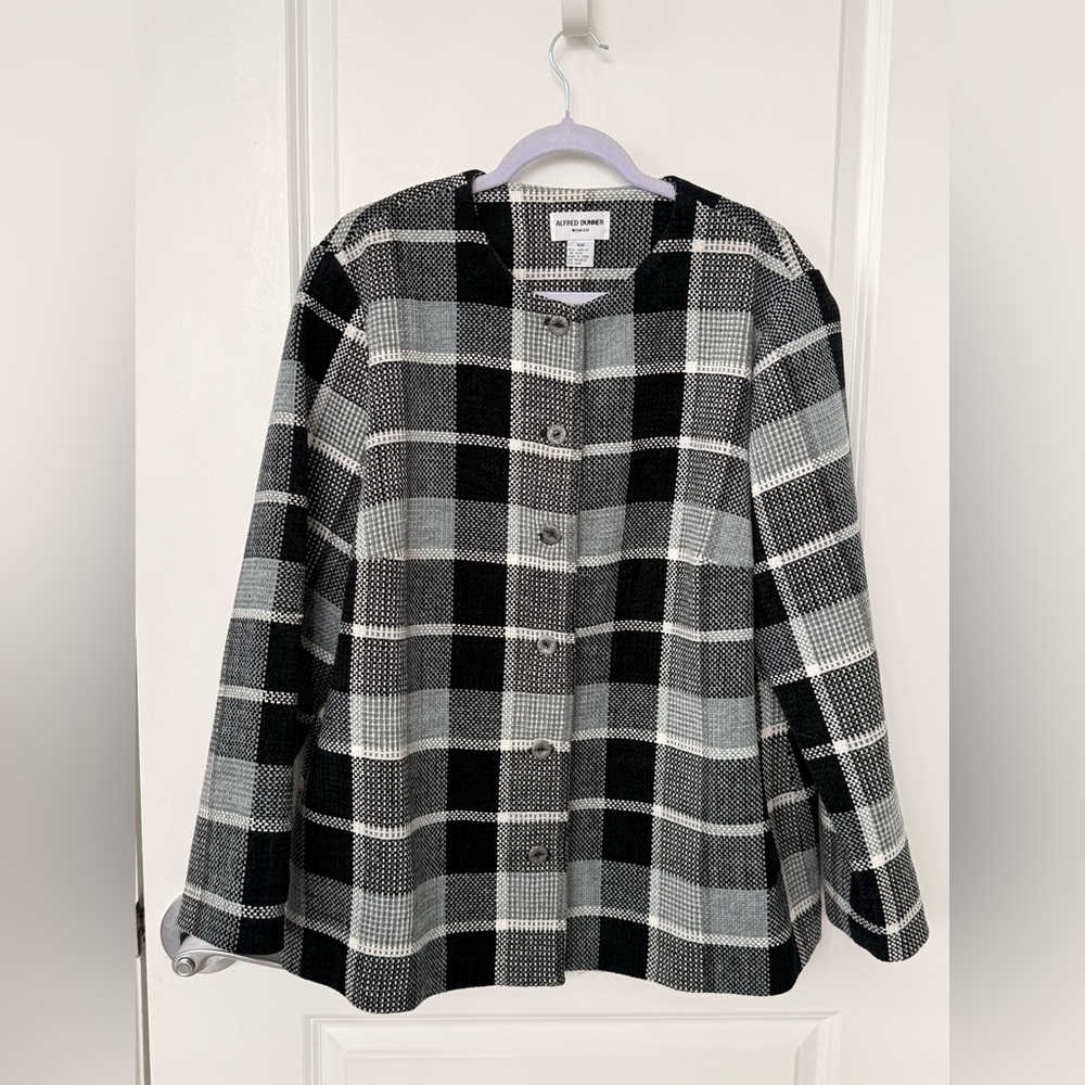 Alfred Dunner Women’s Size 16 Black & Gray Plaid Button-Front Jacket Coat